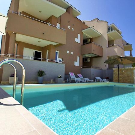 Apartment Mlasina-5 By Interhome Nin Exterior photo