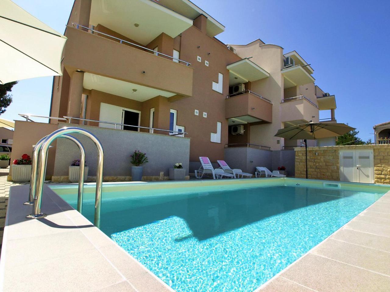 Apartment Mlasina-5 By Interhome Nin Exterior photo